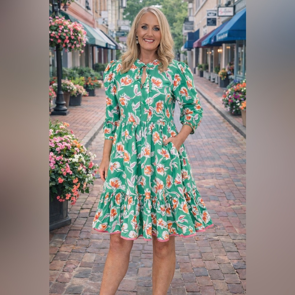 Mary Square Floral 3/4 Sleeve Ruffle Detail Dress Size Small NWT